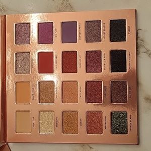 Iconic London - Desk to Dance Palette
